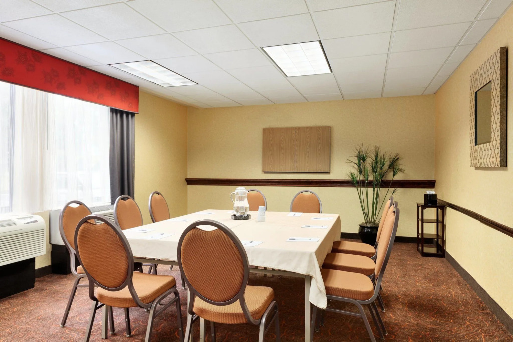 Red Roof Inn Meriden - CT