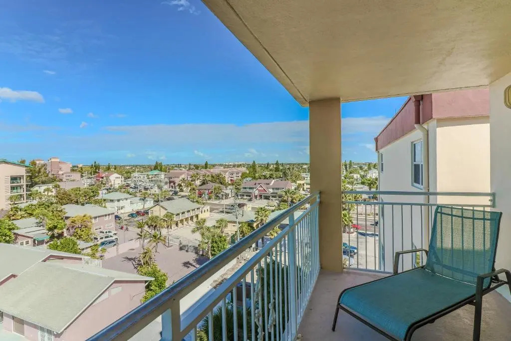 516 Madeira Norte Condo