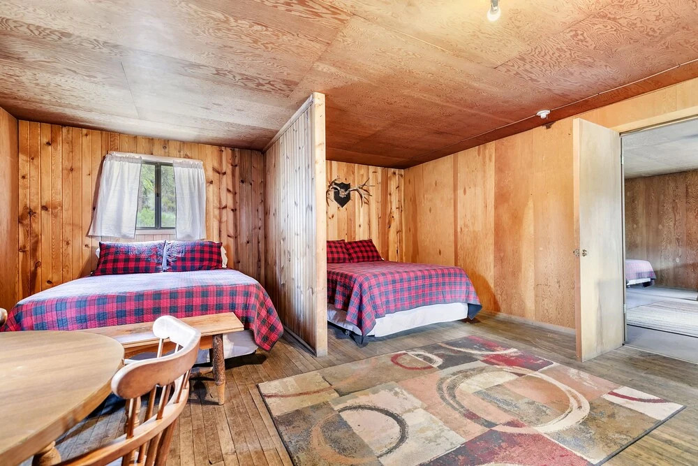 Sawtooth Lodge