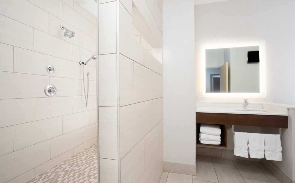 Holiday Inn Express & Suites Amarillo by IHG