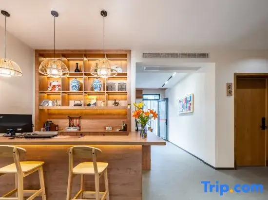 Wuyuan Jiushe B&B