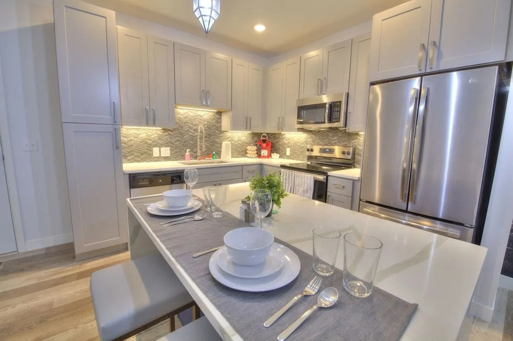 Steelyard Apartment