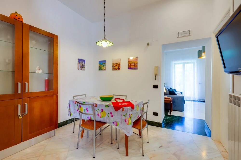 Gradoni - Comfortable flat by Napoliapartments