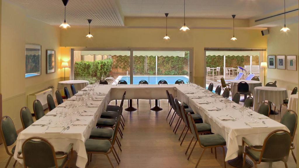 Mistral2 Hotel