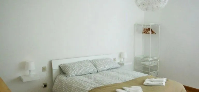 Break  Bed