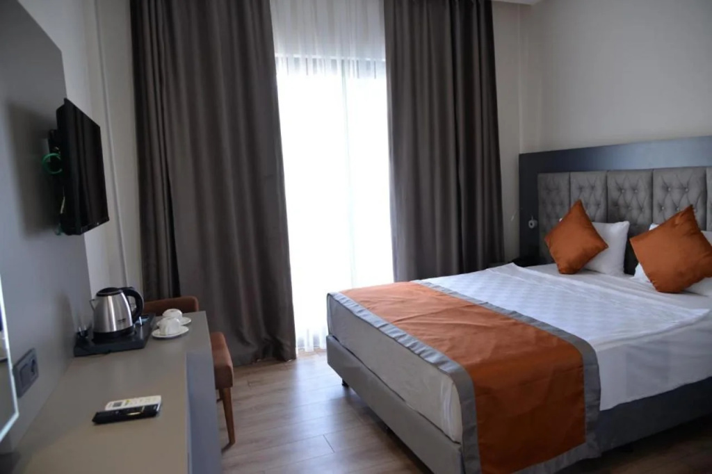 Side Golden Rock Hotel 16+ Adults Only