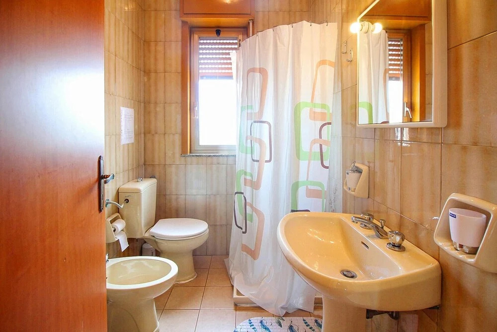 2 Bedroom Stunning Home In Siracusa