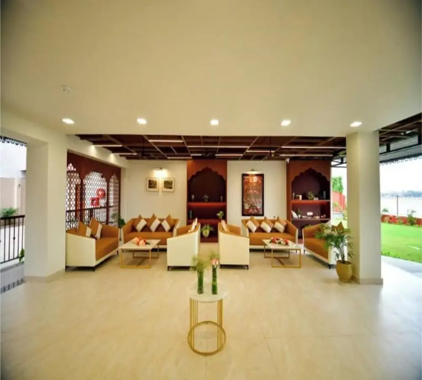 Hotel Aviral Ganga