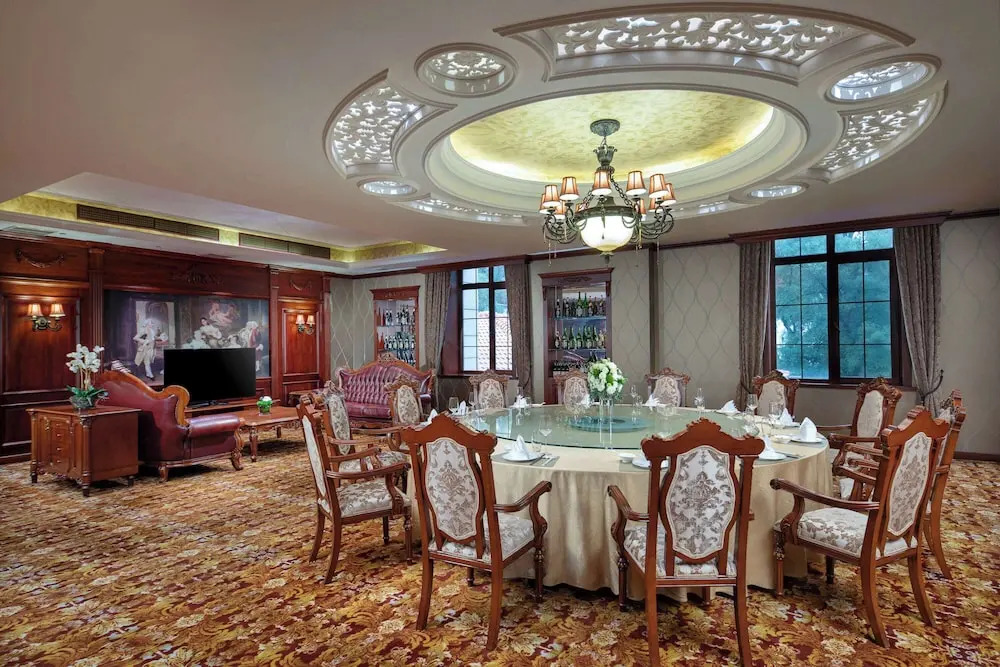 Days Hotel By Wyndham Harbin Songbei
