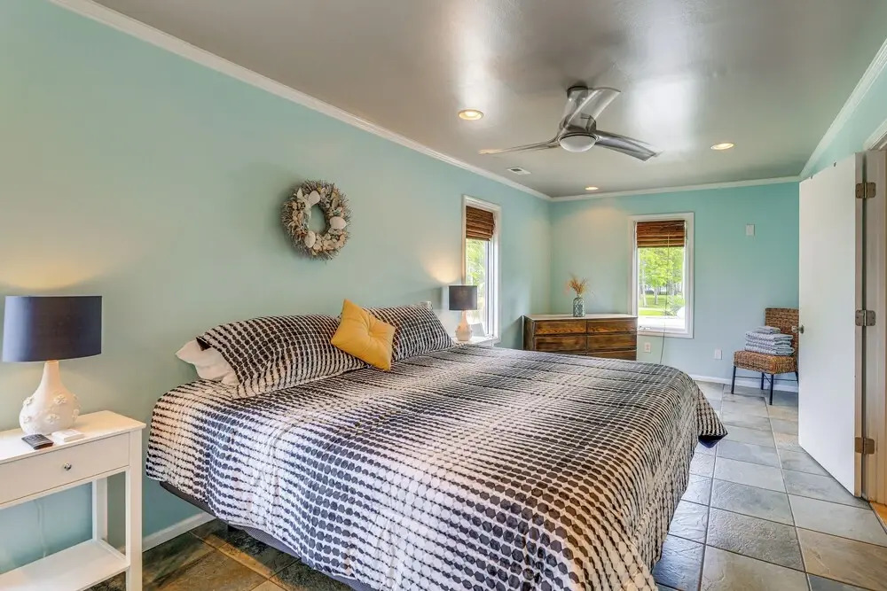 New Bern Home w/ Water View ~ 6 Mi to Downtown!