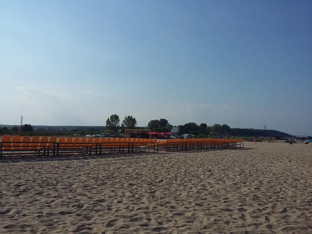 Sea Dunes Complex