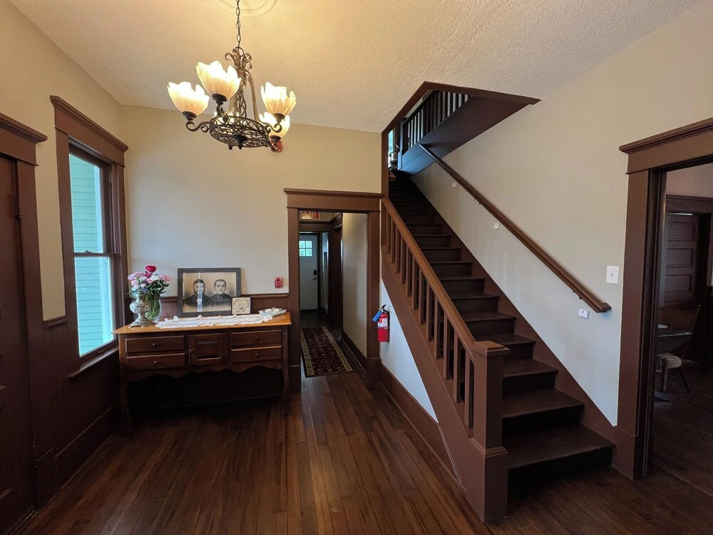 The Pearl Inn Bed and Breakfast