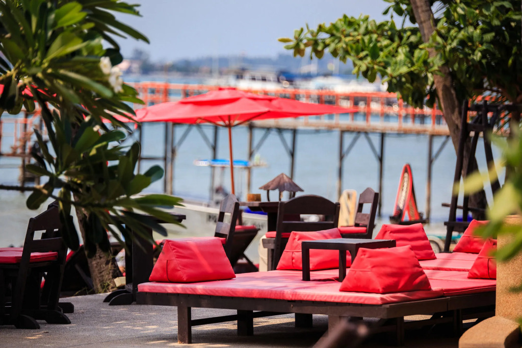 Samui Pier Beach Front & Resort
