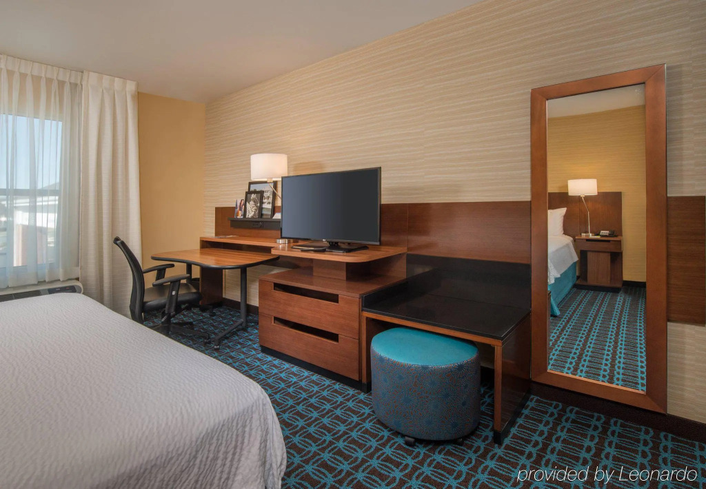 Fairfield Inn & Suites by Marriott Easton