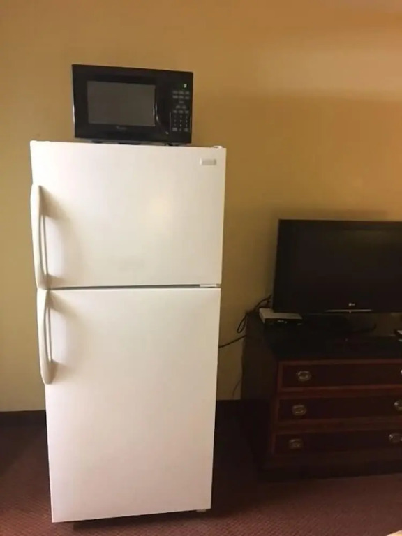 Economy Inn