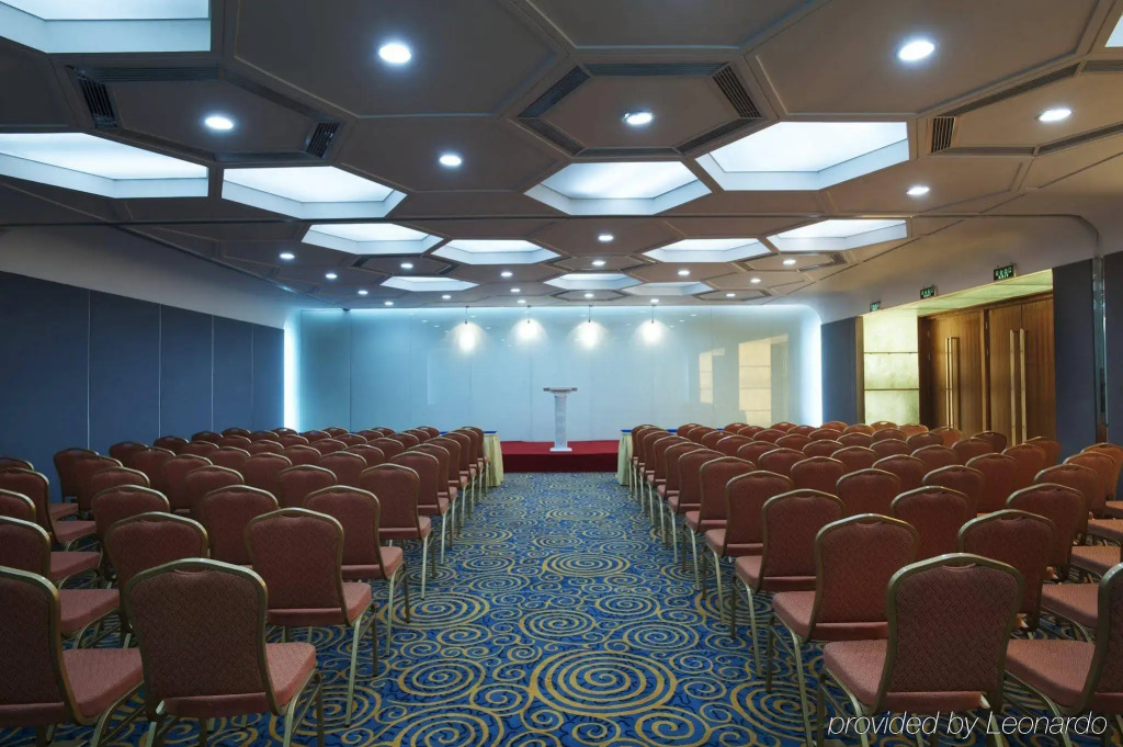 Tianjin Binhai Saint Light Hotel