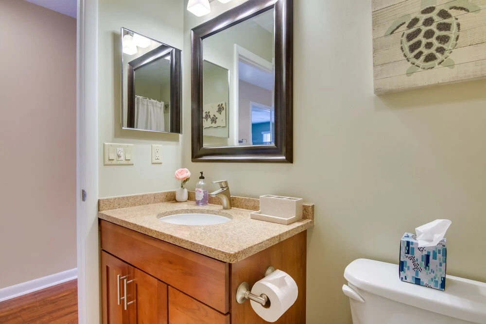 2 Mi to Ocean: Rehoboth Beach Condo w/ Pool Access
