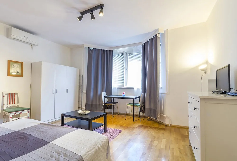 Mohinga Apartment