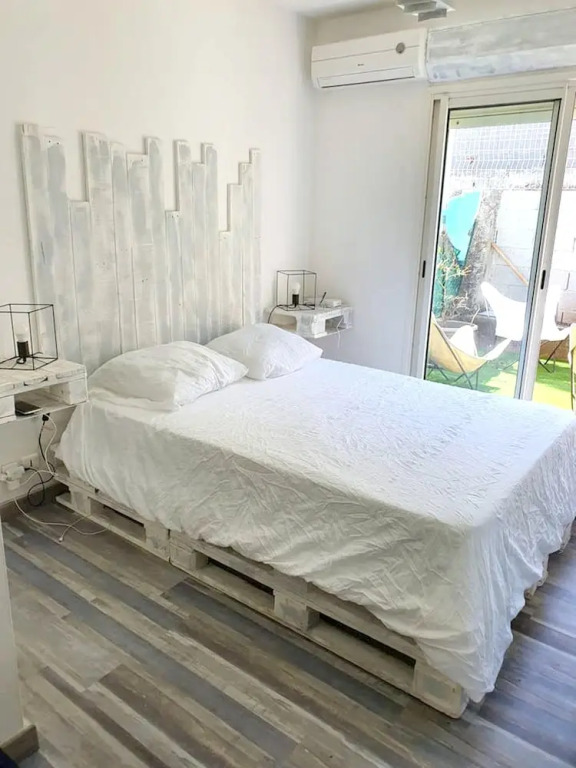 Apartment with One Bedroom in la Saline-Les-Bains, with Wonderful City View, Furnished Terrace And Wifi - 900 M From the Beach