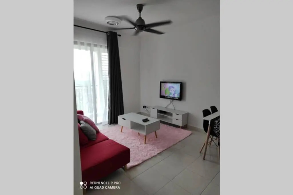 Hibiscus Suite,Tiara Imperio