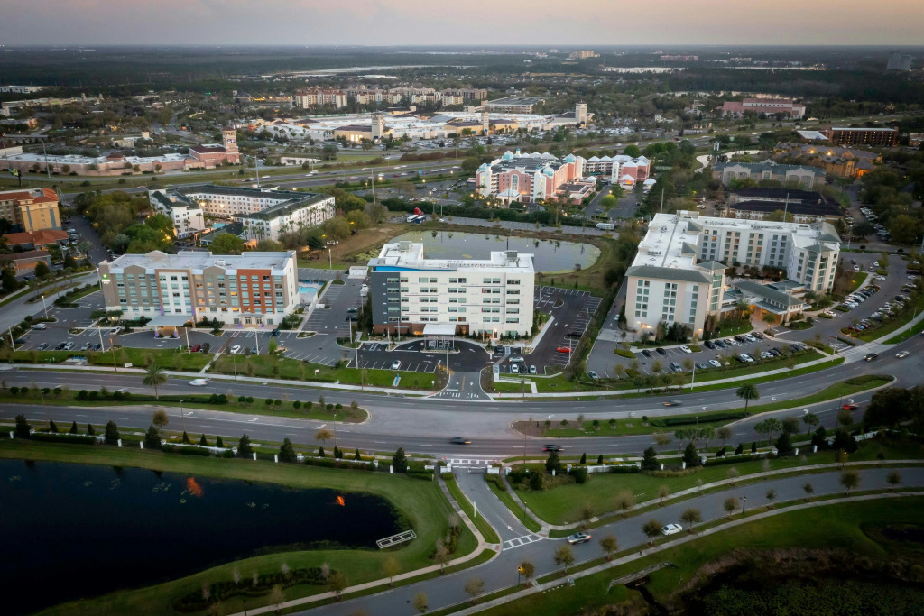 Aloft by Marriott Orlando Lake Buena Vista
