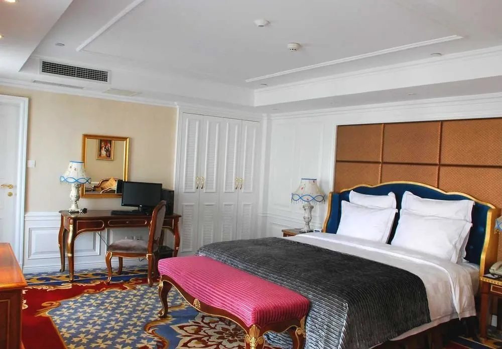 Mianyang Field Hotel