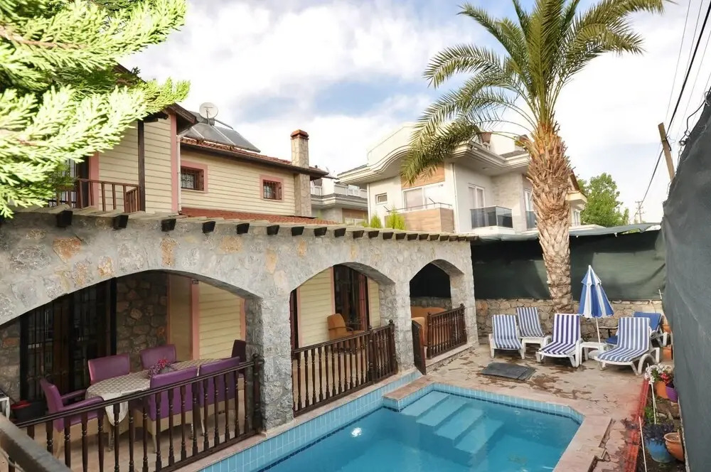 Villa Pera by VillaTatilin