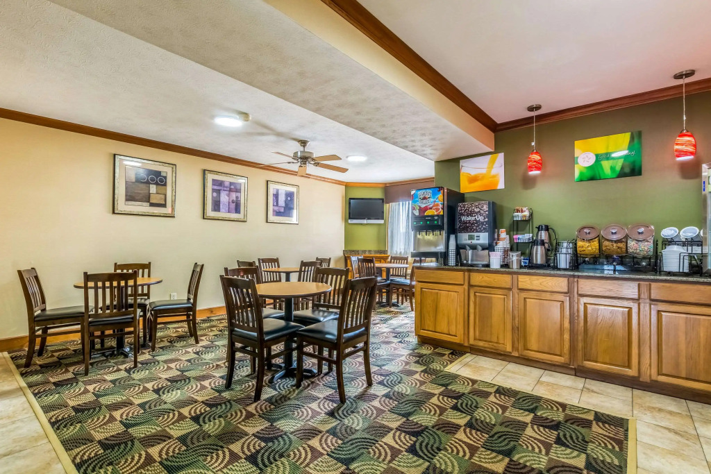 Quality Inn I-74 Batesville