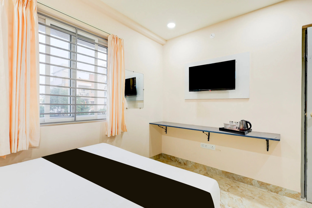Townhouse MVP Sector With Kailasagiri Hill View