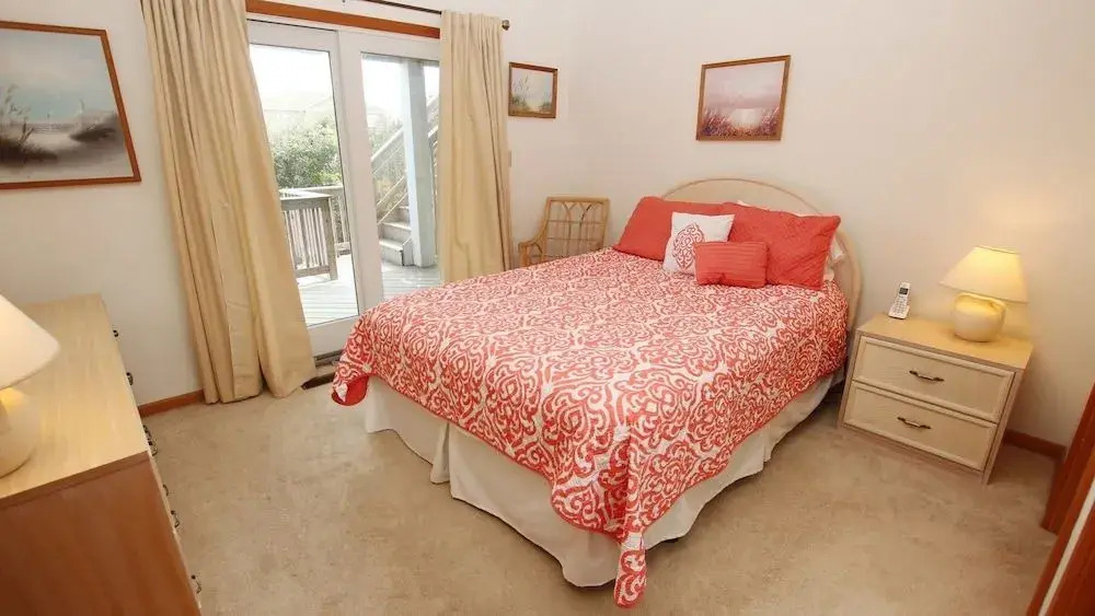 VA Whalehead 1040 - 4 Br Home