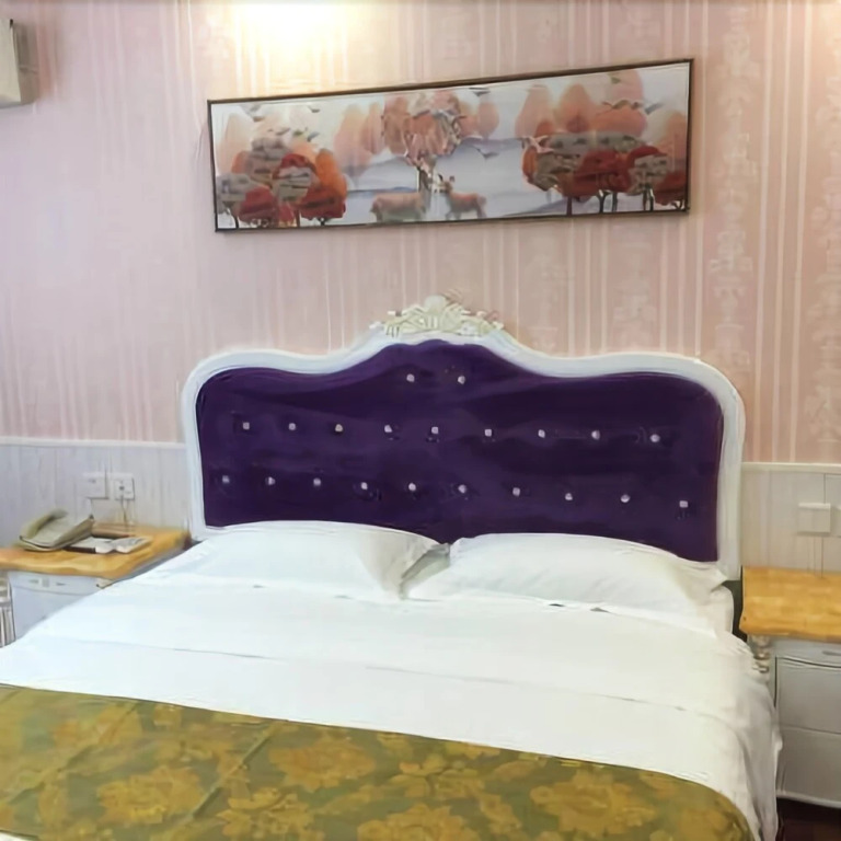 Xinglong Hotel