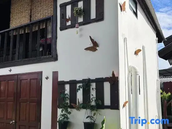 Thai Tom s GuestHouse
