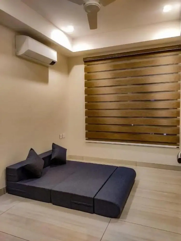 RR Mount Elite Suites