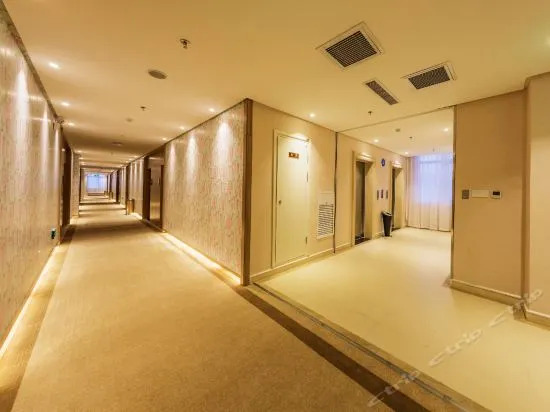 Luanchuan Yayuan Hotel