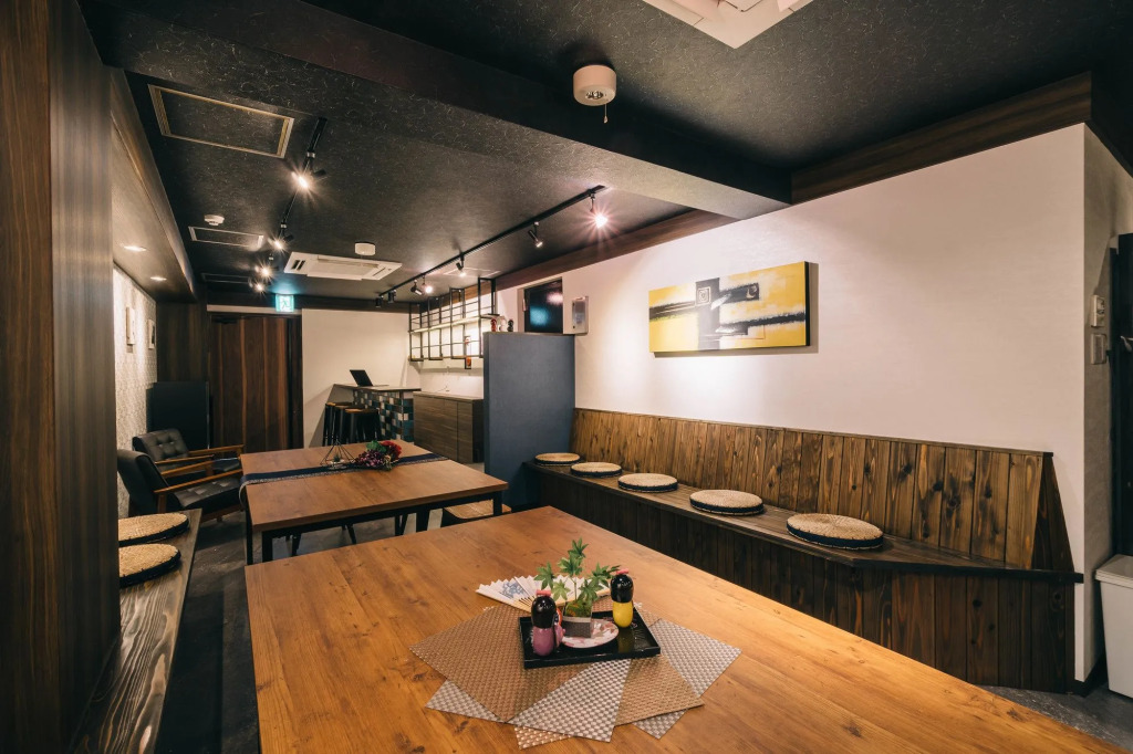R Hostel Namba south