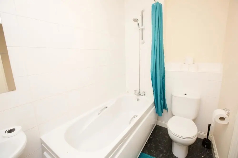 White Star Apartments