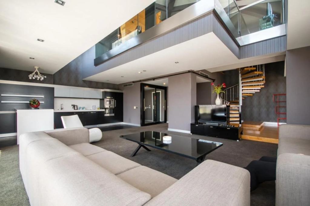 Vernazza Suites
