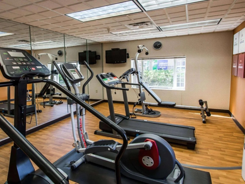 Comfort Suites Jacksonville Airport