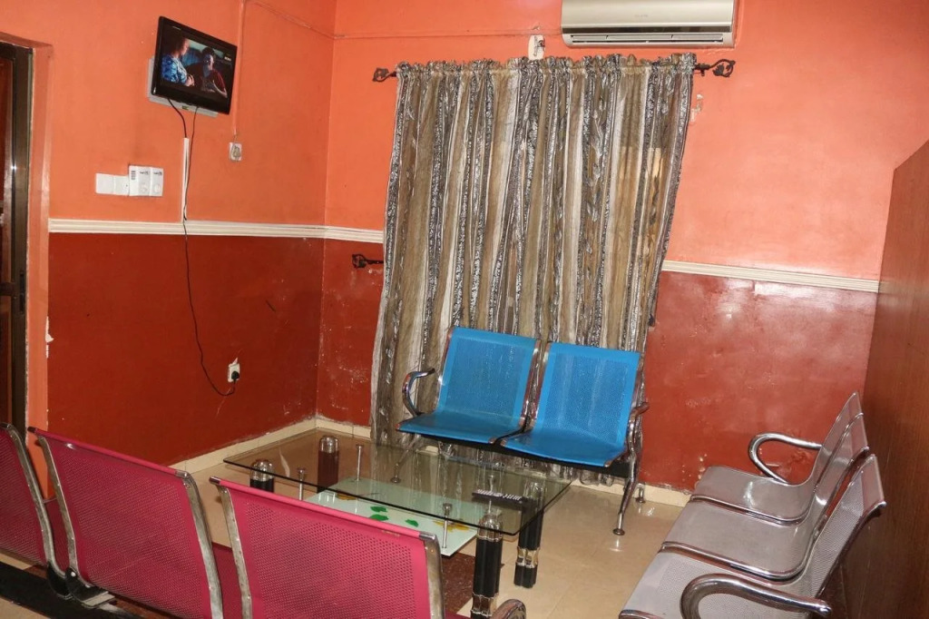 Ivory Place Hotel