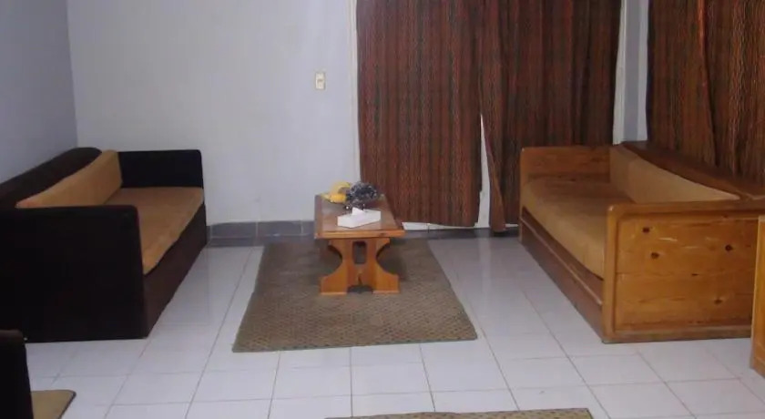 Maamoura Beach Family Apartment 1