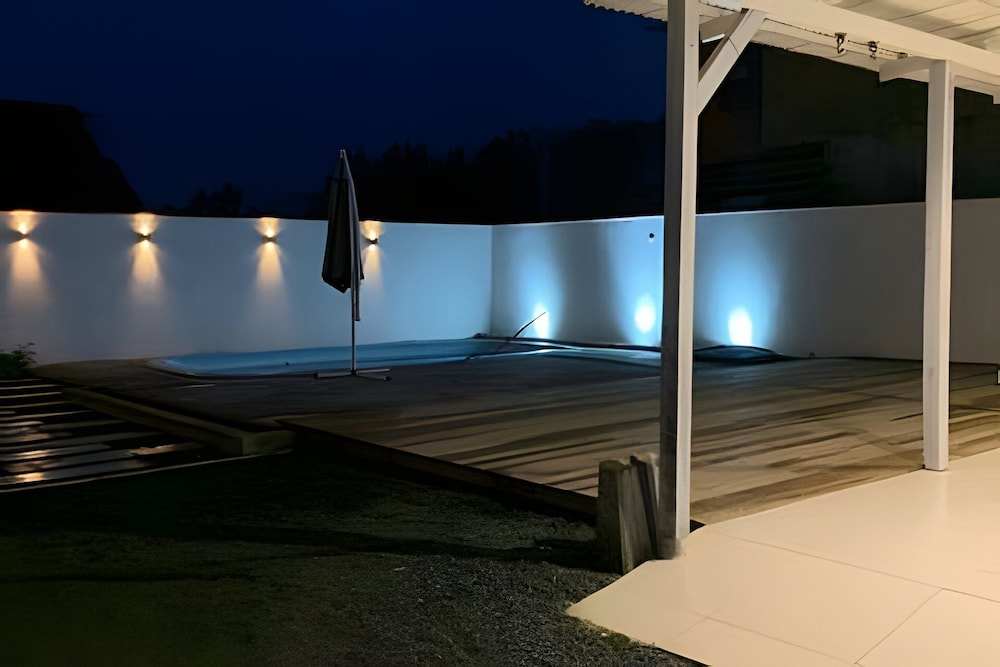 Villa Di Mare II-Piscina e churrasqueira