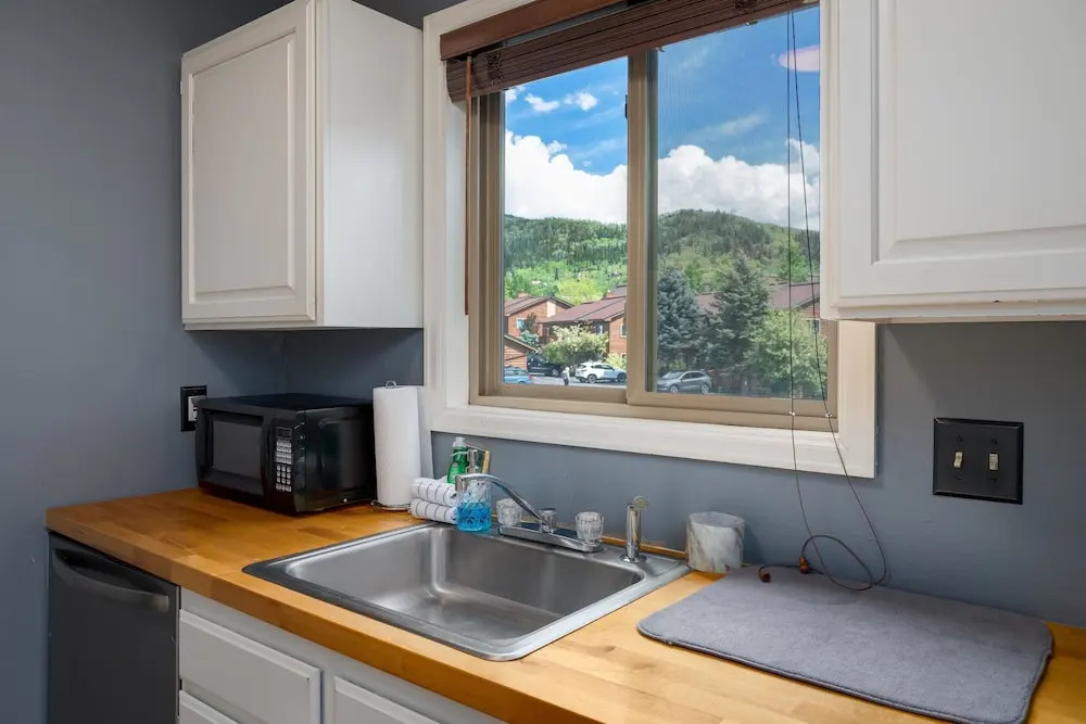 Shadow Run C303 2 Bedroom Condo by RedAwning