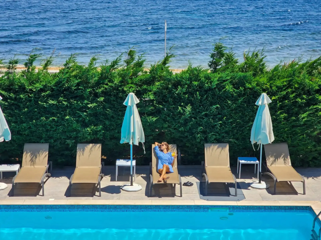 Elysion Hotel
