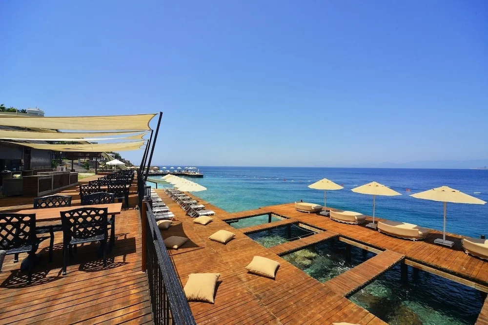The Qasr Family Halal Resort Suite & Spa - All Inclusive
