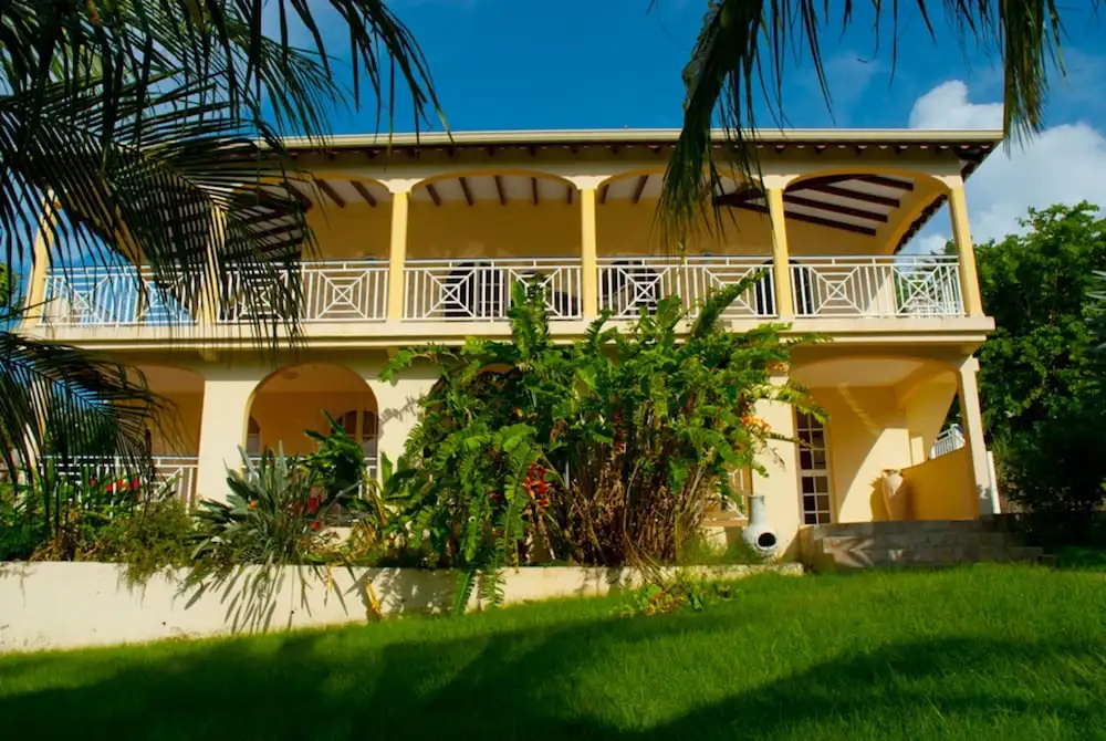 Villa With 5 Bedrooms in Deshaies, With Wonderful sea View, Enclosed G