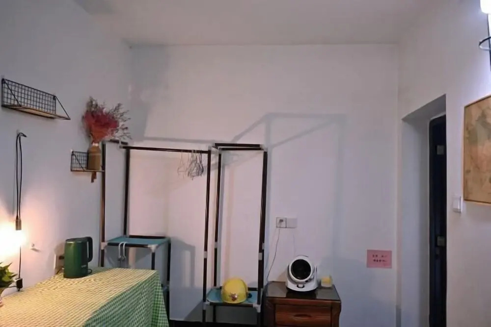 Waiting for You in Guilin Youth Hostel