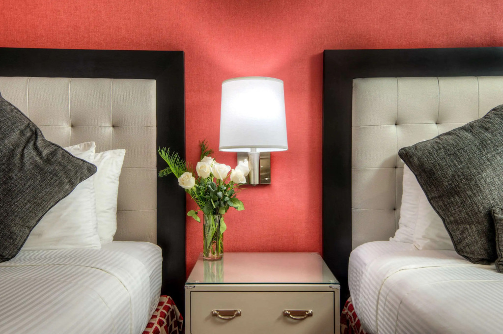 Aggie Inn, Ascend Hotel Collection