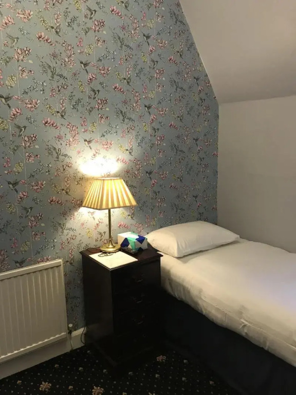 Alexander Guest House