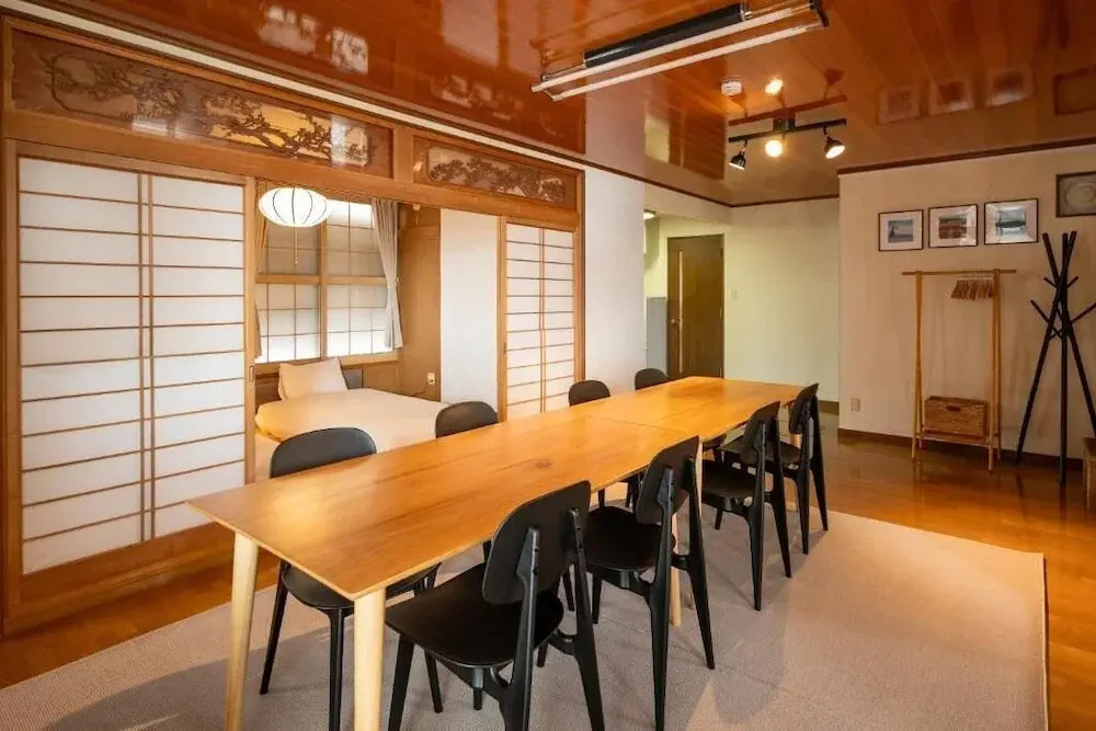 Nakamachi House