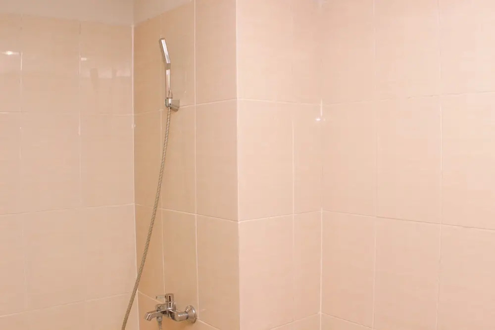 Cozy and Comfort Living 1BR at Oasis Cikarang Apartment By Travelio